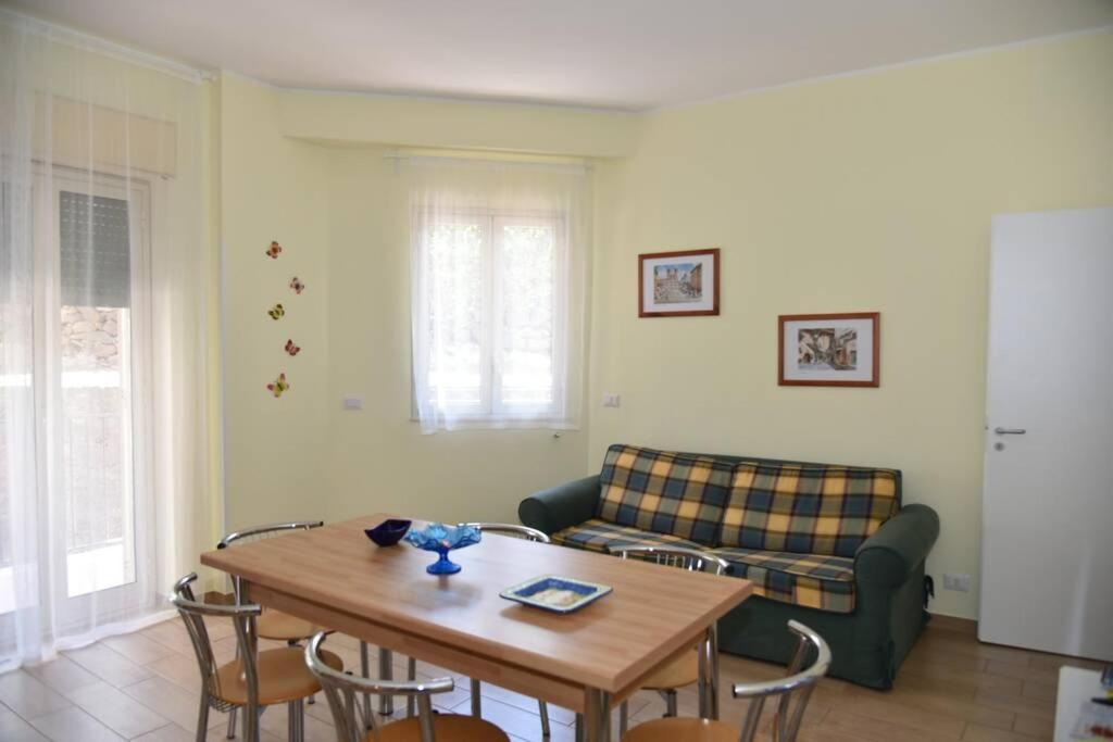 Casa Vacanza Zina カターニア エクステリア 写真